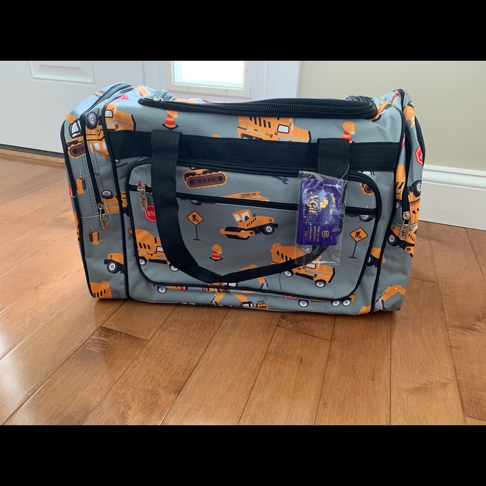 Ngil construction 20" duffle bag NWT